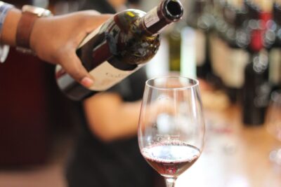 Meilleur sommelier du monde 2026 : Nikolai Haram Svorte sacré, Pascaline Lepeltier deuxième